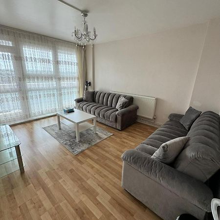 Flat, Apartment In Haggerston N1, Central Лондон Екстериор снимка